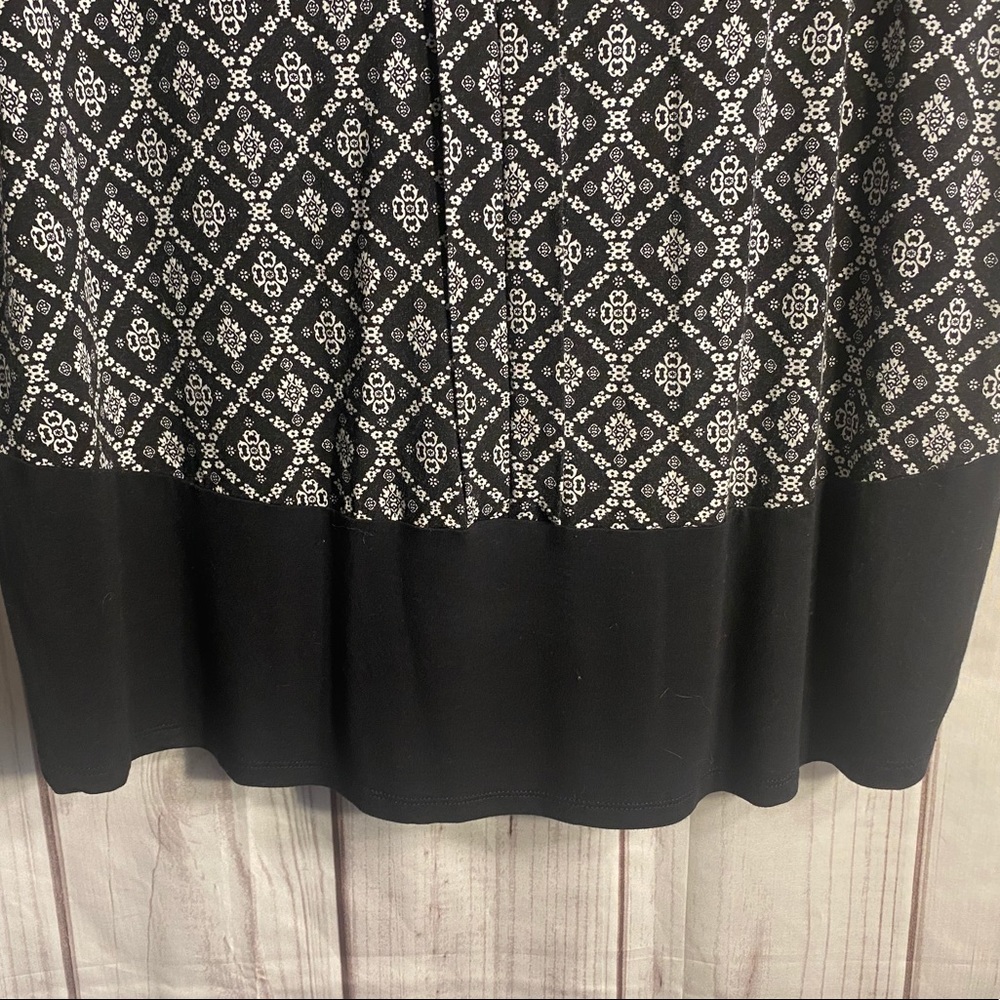 DB Plus Size Tunic - Picture 9 of 9